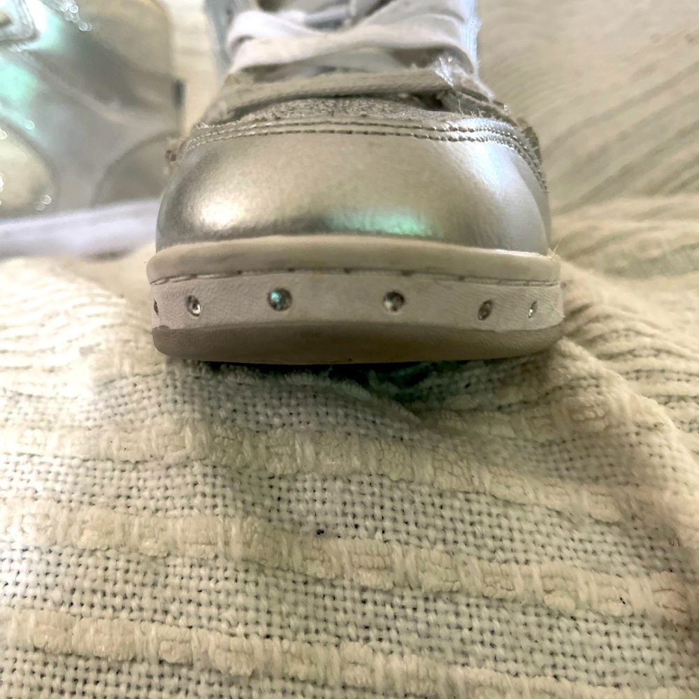Pastry glitter high top sneakers